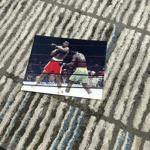 Muhammad Ali joe Frazier signed 8x10 pho…​